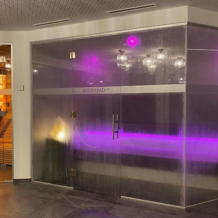 Hotel Helvetia Mustair Bagian luar foto